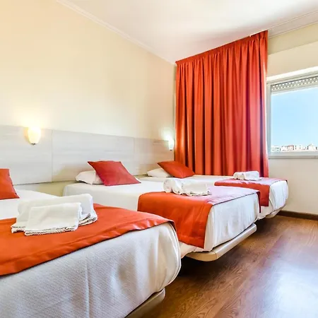 Residencial Jardim Da Αμαδόρα