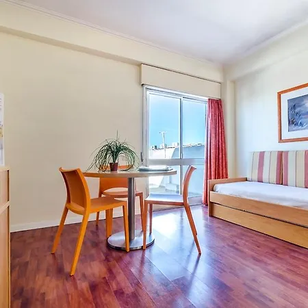 Πανσιόν Residencial Jardim Da