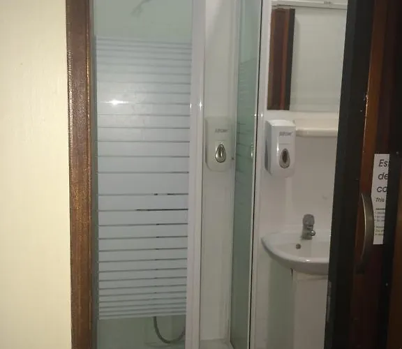 Casa de hóspedes Residencial Jardim Da 2*