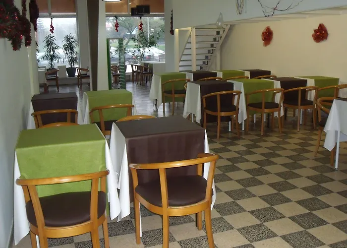 Casa de hóspedes Residencial Jardim Da 2*