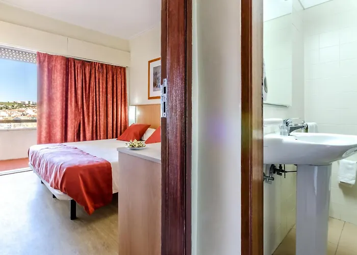 Гостевой дом Residencial Jardim Da 2*
