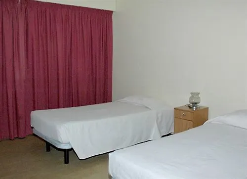 Residencial Jardim Da Гостевой дом Амадора